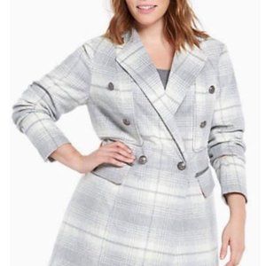 Size 2 (18-20) Torrid Coat Origionally $109